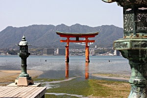 Itsukushima-Tori